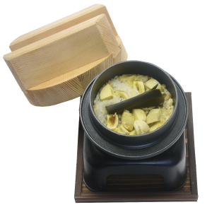 季節の炊き込み御膳